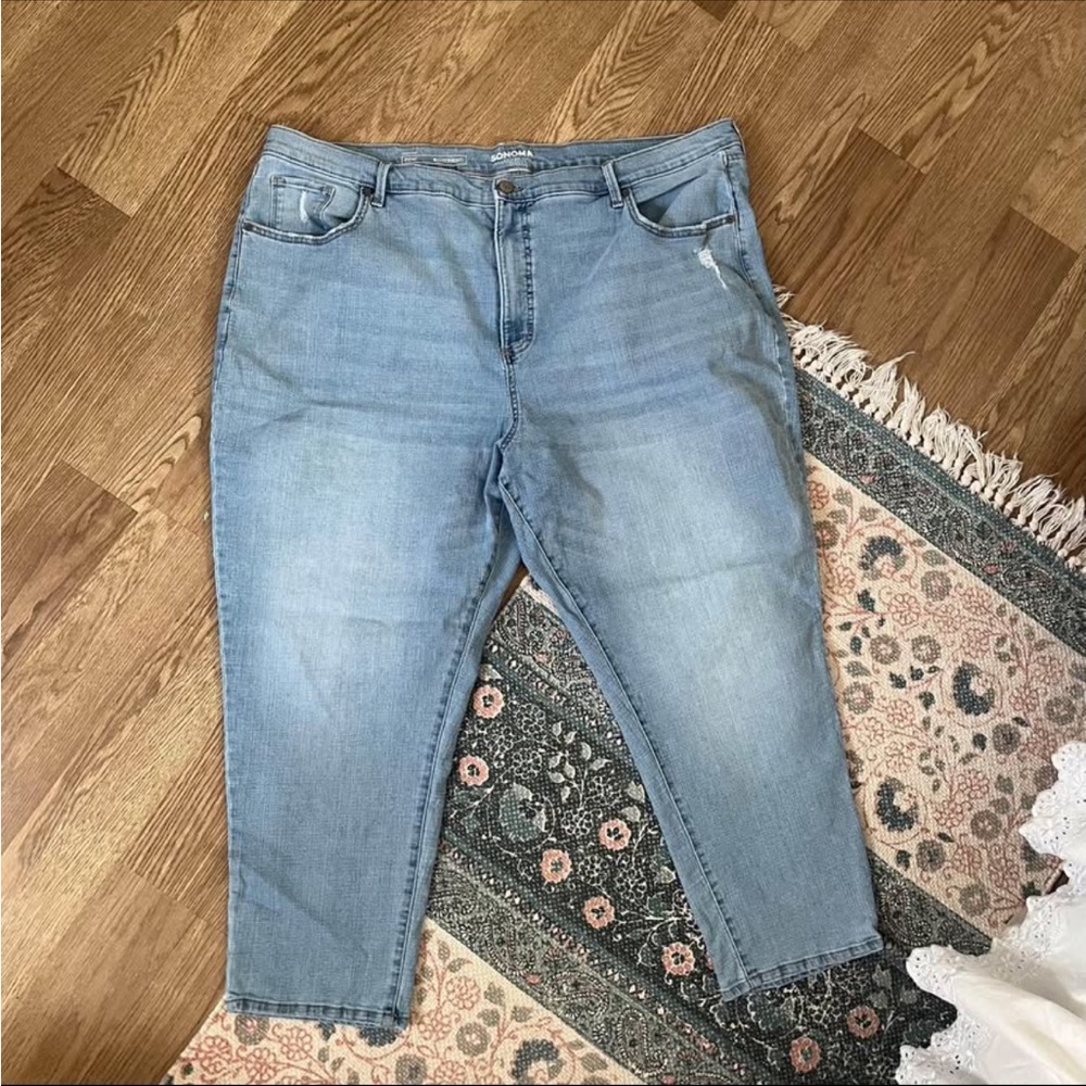 Women’s 22W Sonoma Light Wash Boyfriend Denim Jeans